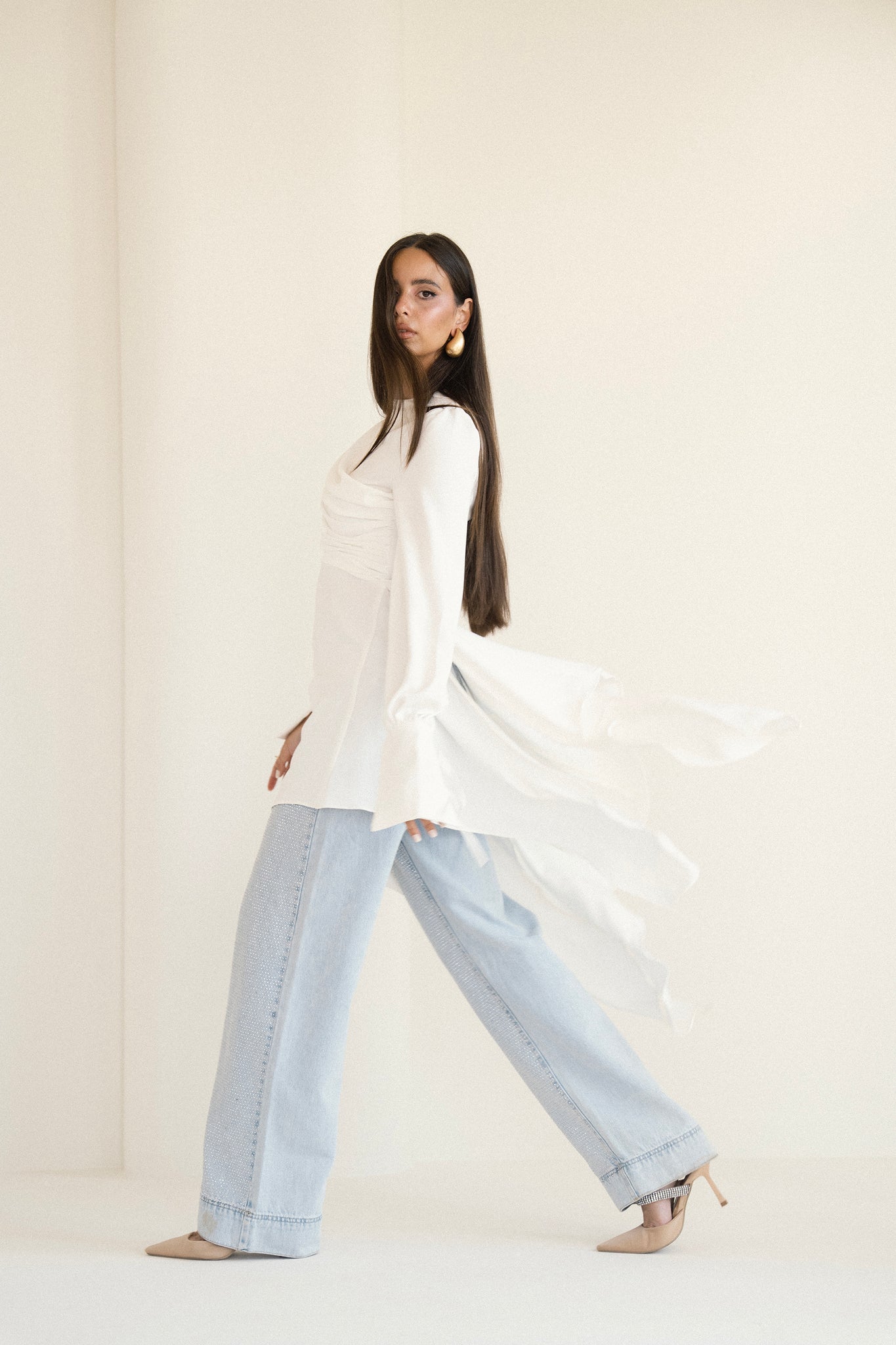 KYMA TOP IN WHITE