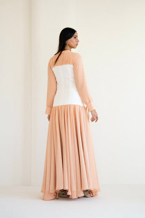 RUE DRESS IN PEACH