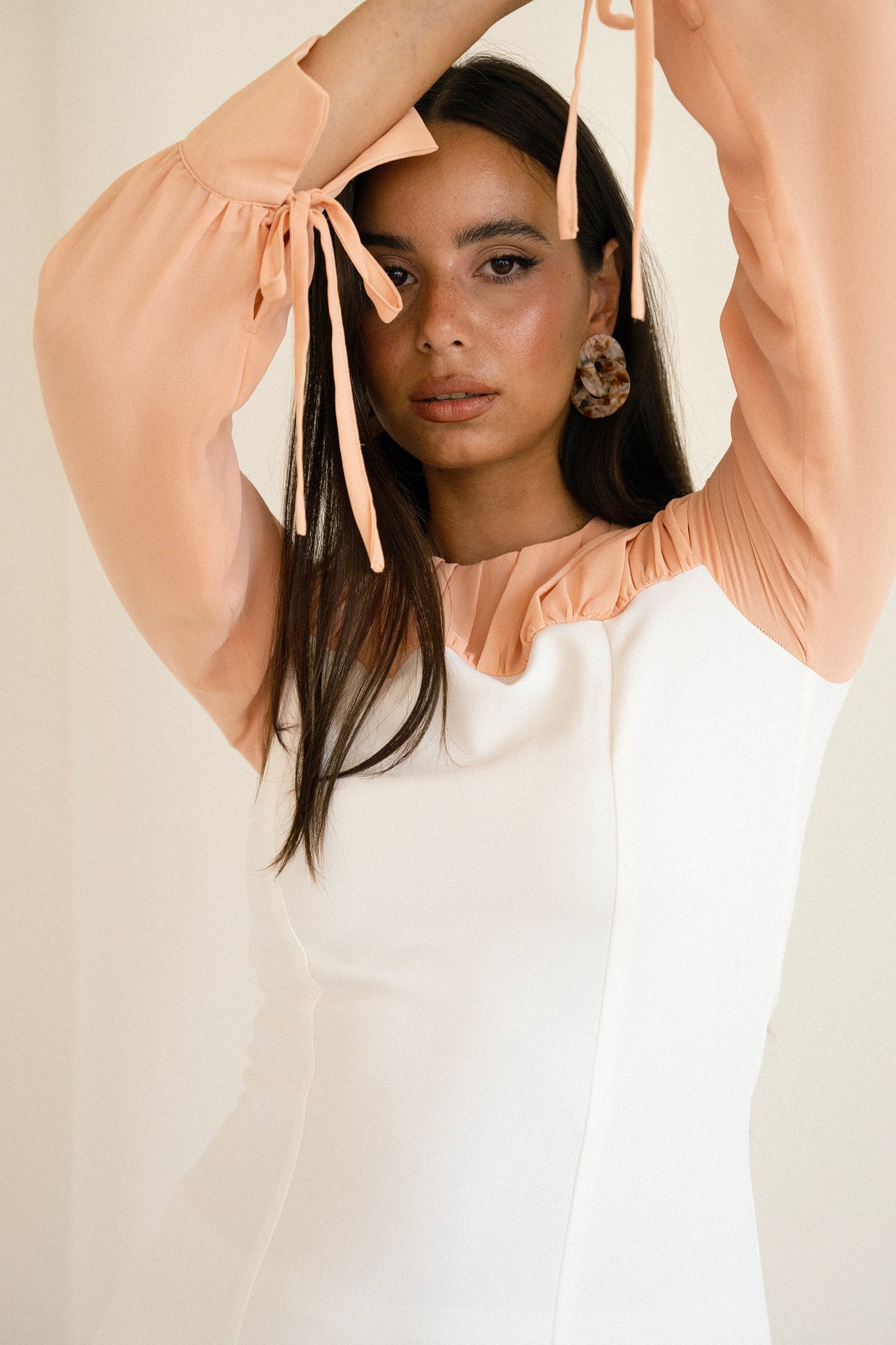 RUE DRESS IN PEACH